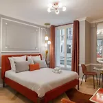 The Orange Haussmann