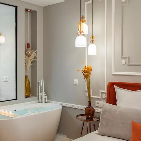 The Orange Haussmann Parigi