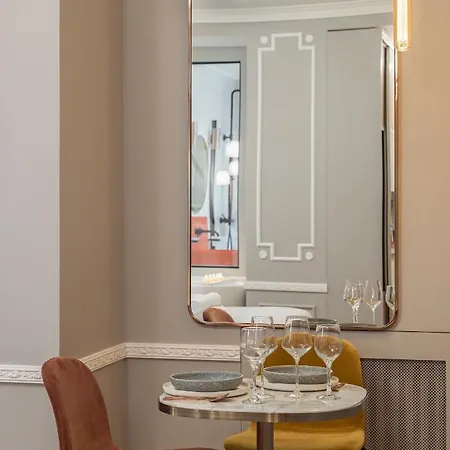 The Orange Haussmann Parigi